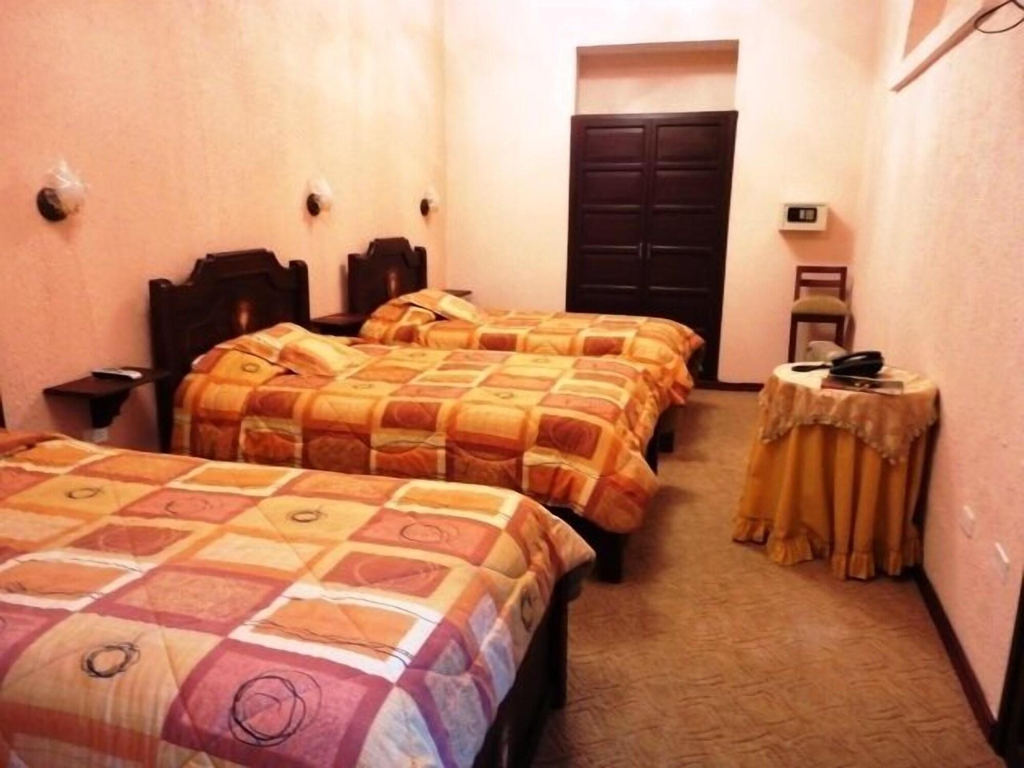Hotel Catedral Кито Экстерьер фото