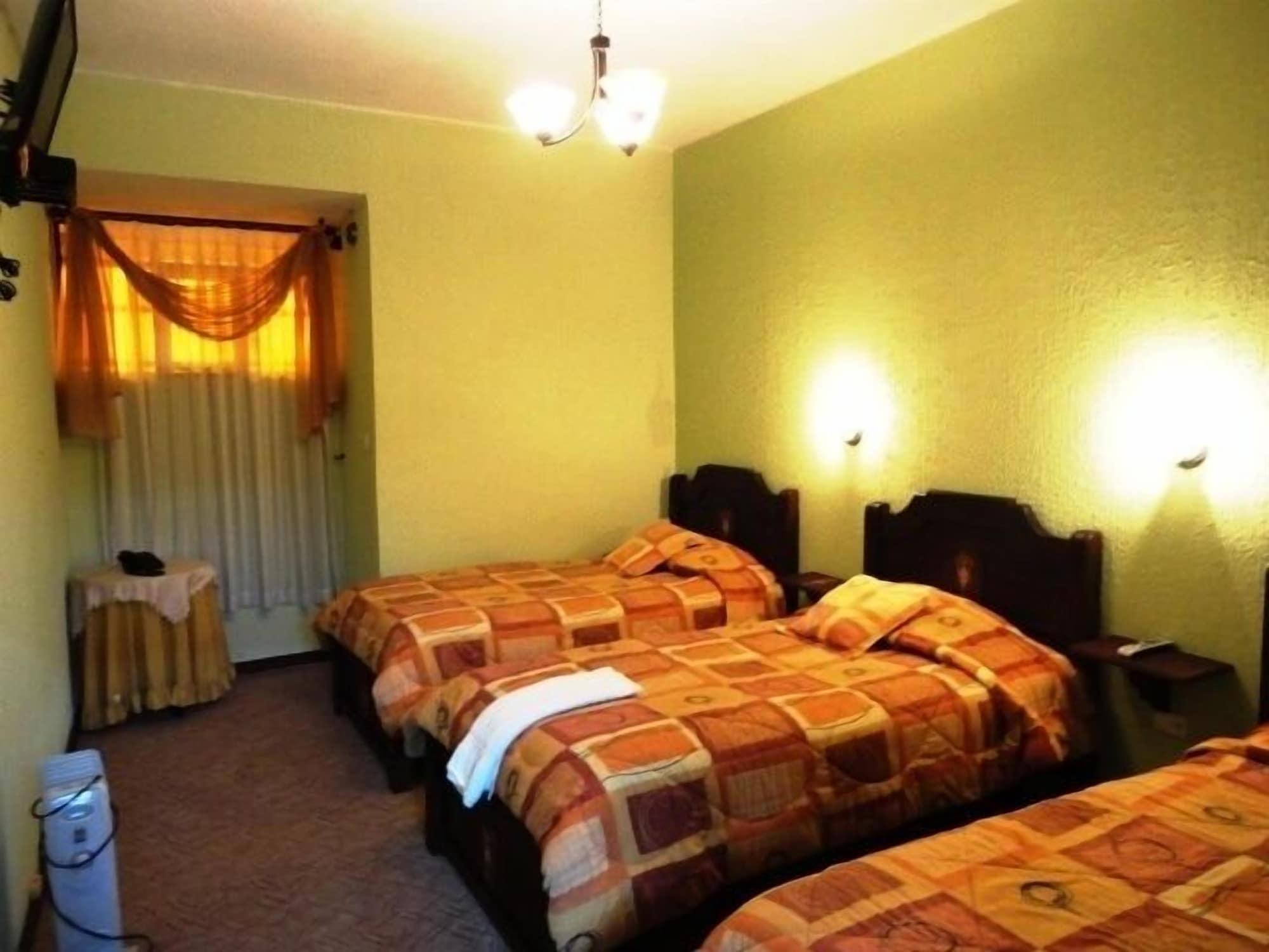 Hotel Catedral Кито Экстерьер фото