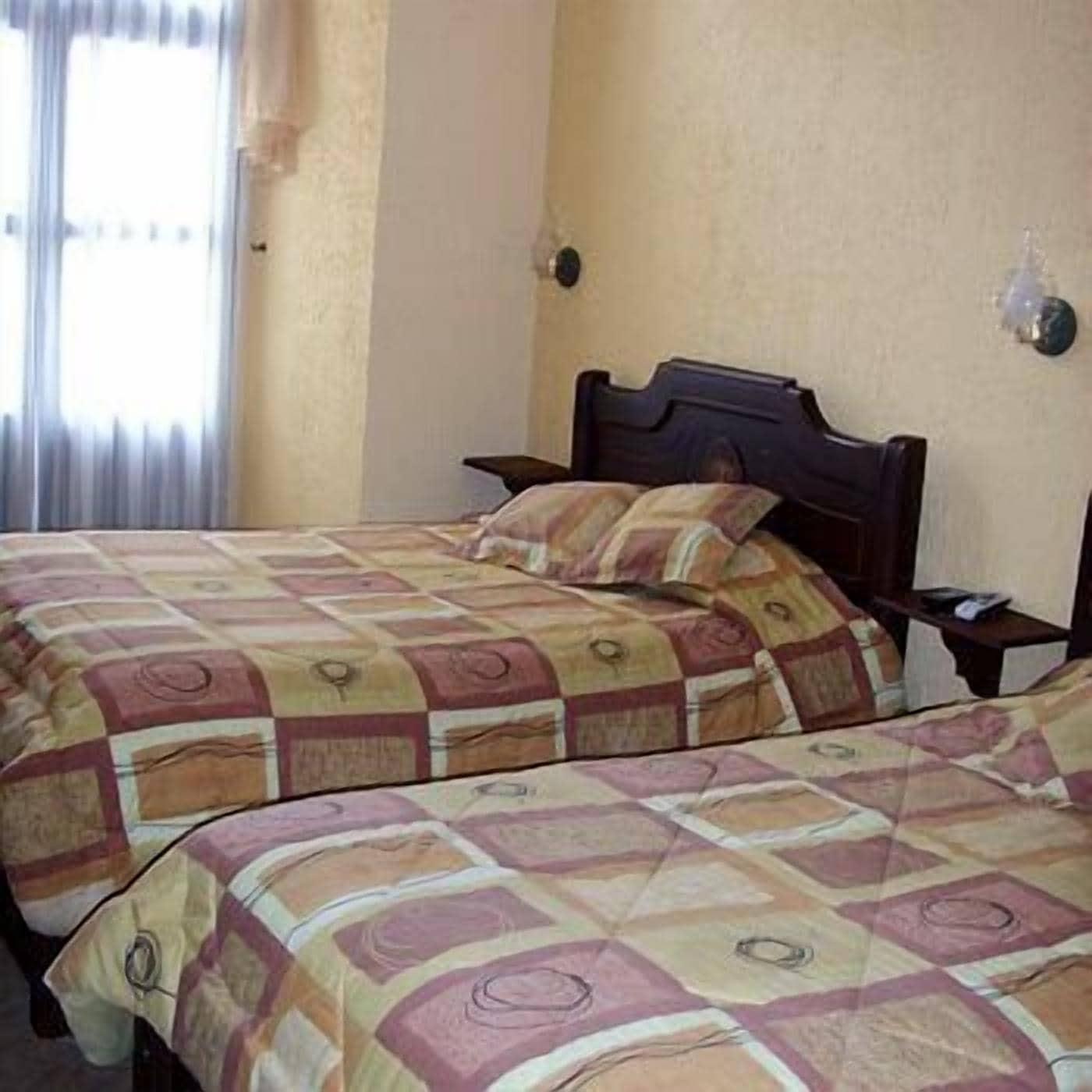 Hotel Catedral Кито Экстерьер фото