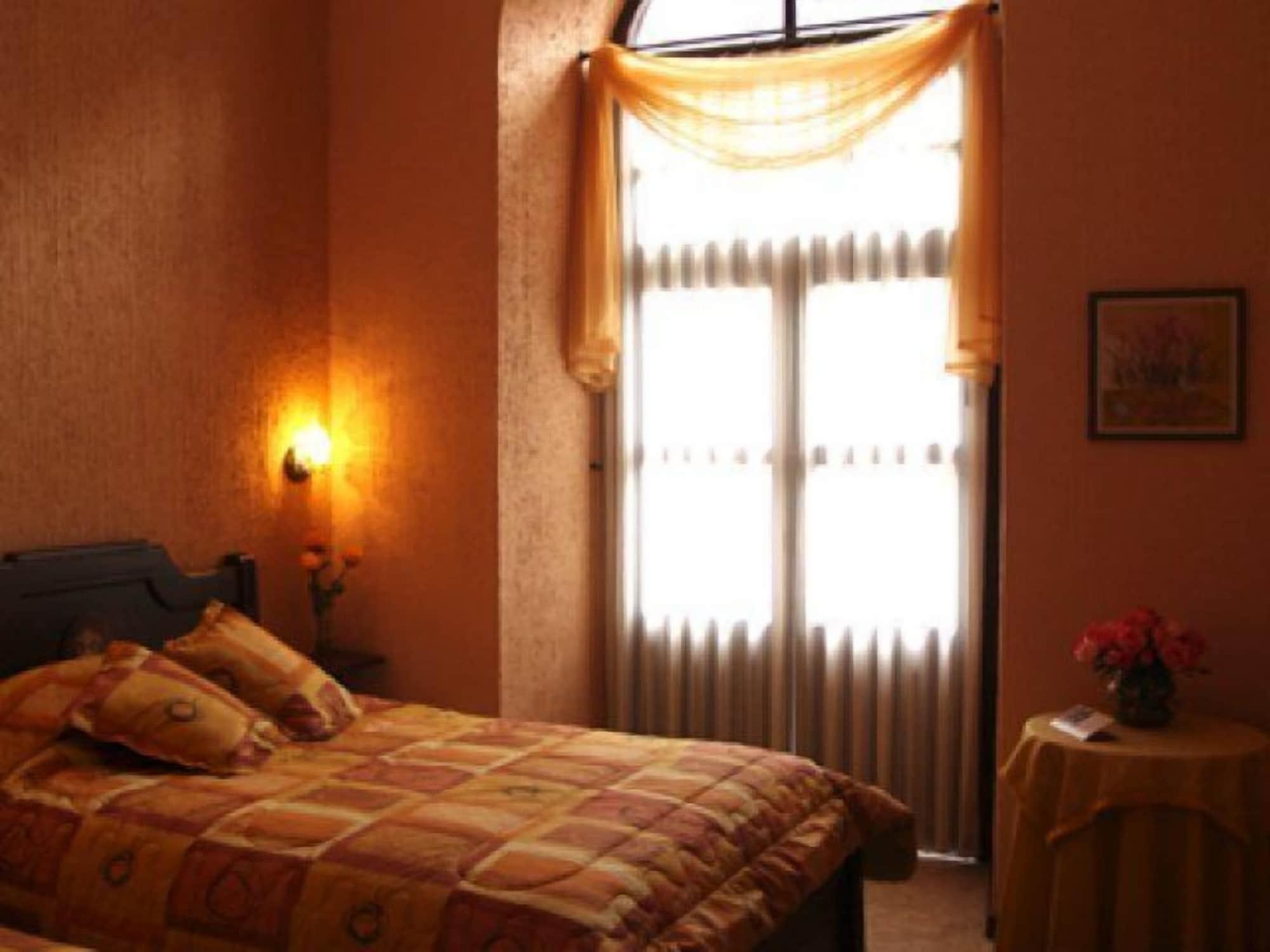 Hotel Catedral Кито Экстерьер фото
