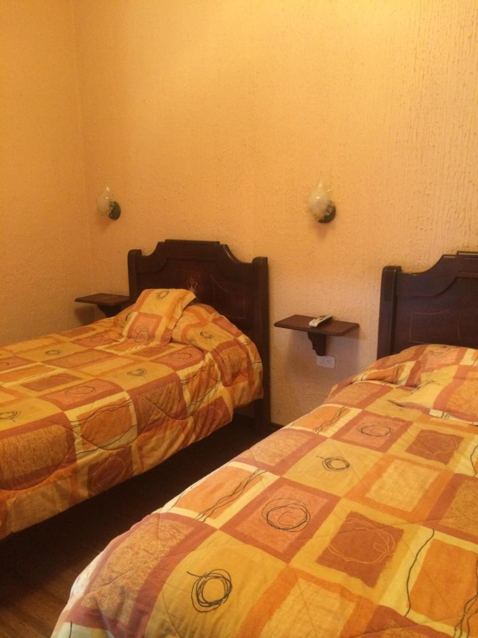Hotel Catedral Кито Экстерьер фото