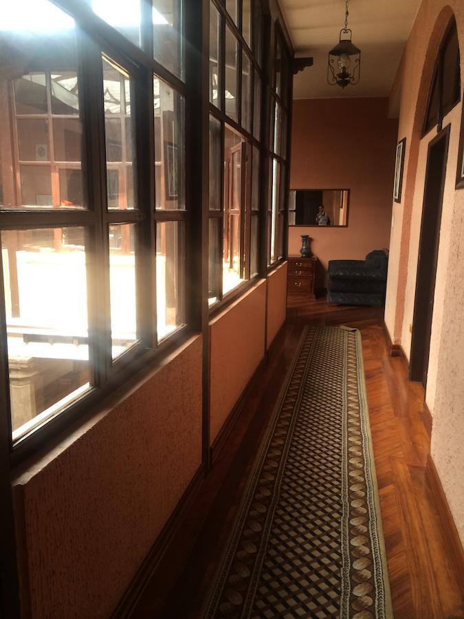 Hotel Catedral Кито Экстерьер фото