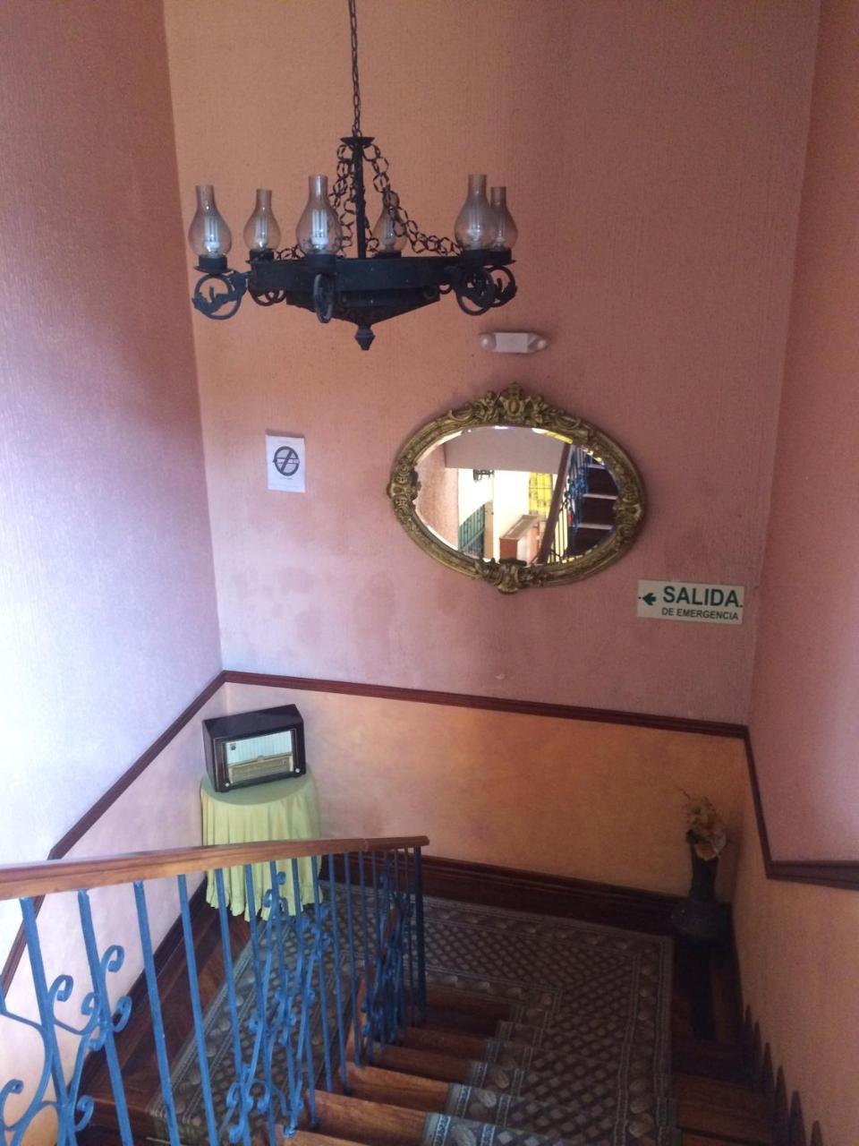 Hotel Catedral Кито Экстерьер фото